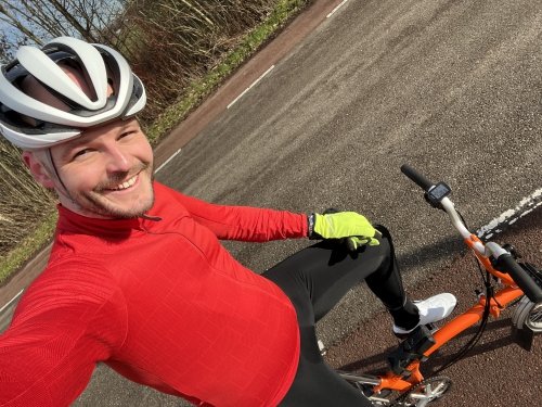 Training opportunistically: working out on a foldable bike during some days from home - you're certainly attracting some attention in full lycra on a Brompton!
